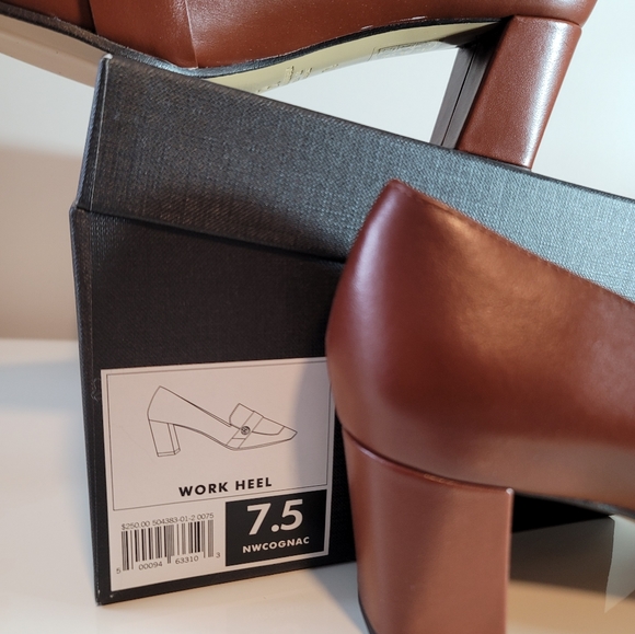 Banana Republic 'Work Heel' Cognac Loafer size 7.5 Original MSRP $250 - Picture 5 of 5